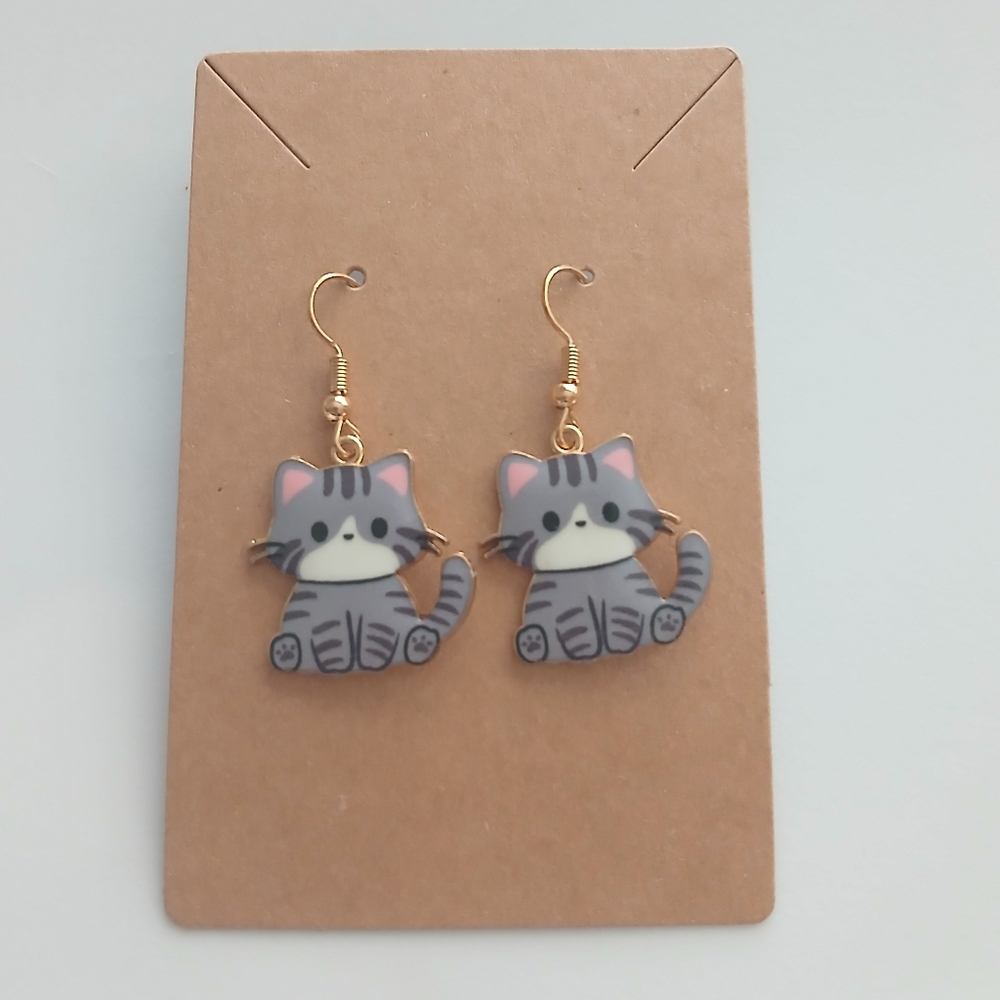 Fashion Jewelry Gray and Pink Cat Earrings